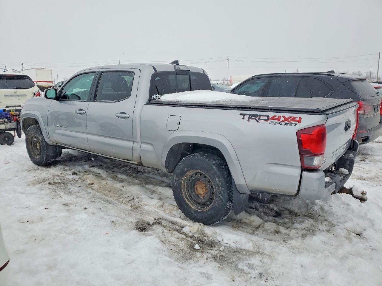 2018 Toyota Tacoma Double Cab - Image 2