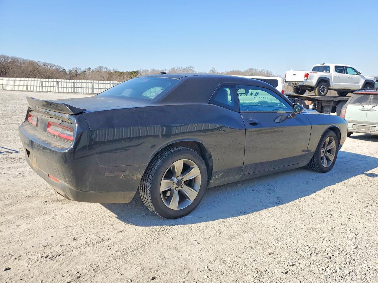 2015 Dodge Challenger Sxt - Фото 3