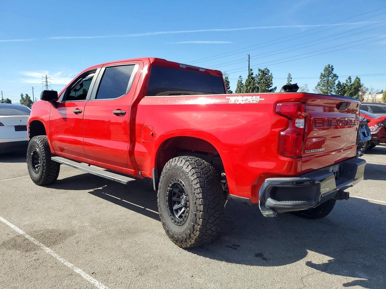 2019 Chevrolet Silverado K1500 Trail Boss Custom - Image 2