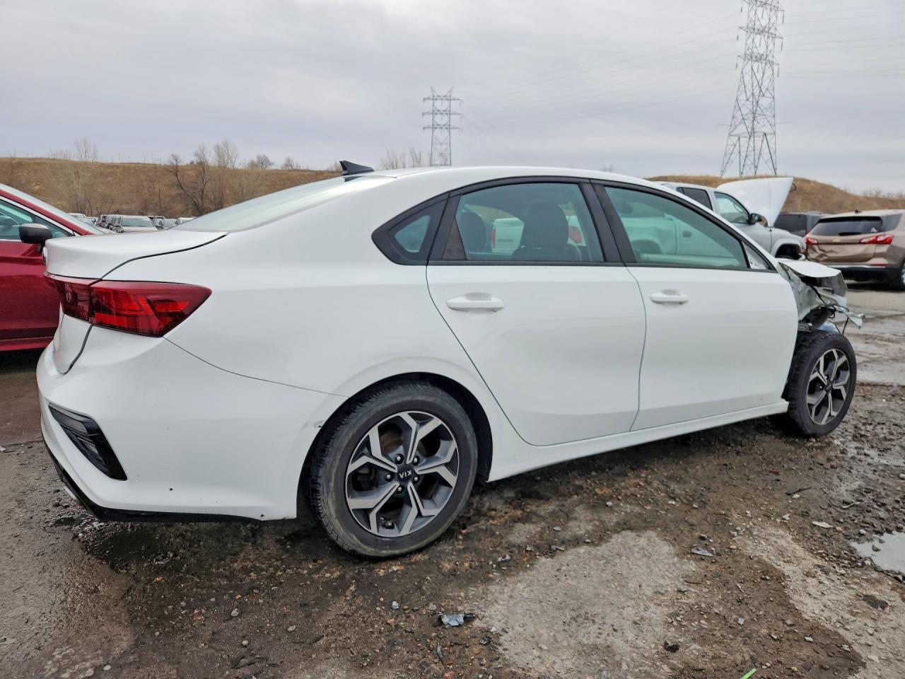 2020 Kia Forte Lxs - Фото 3