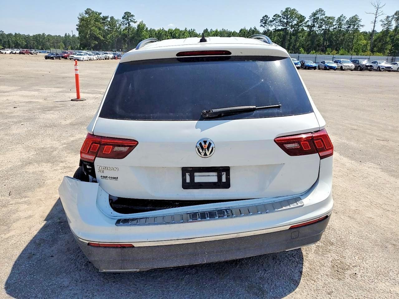 2020 Volkswagen Tiguan Se - Image 6