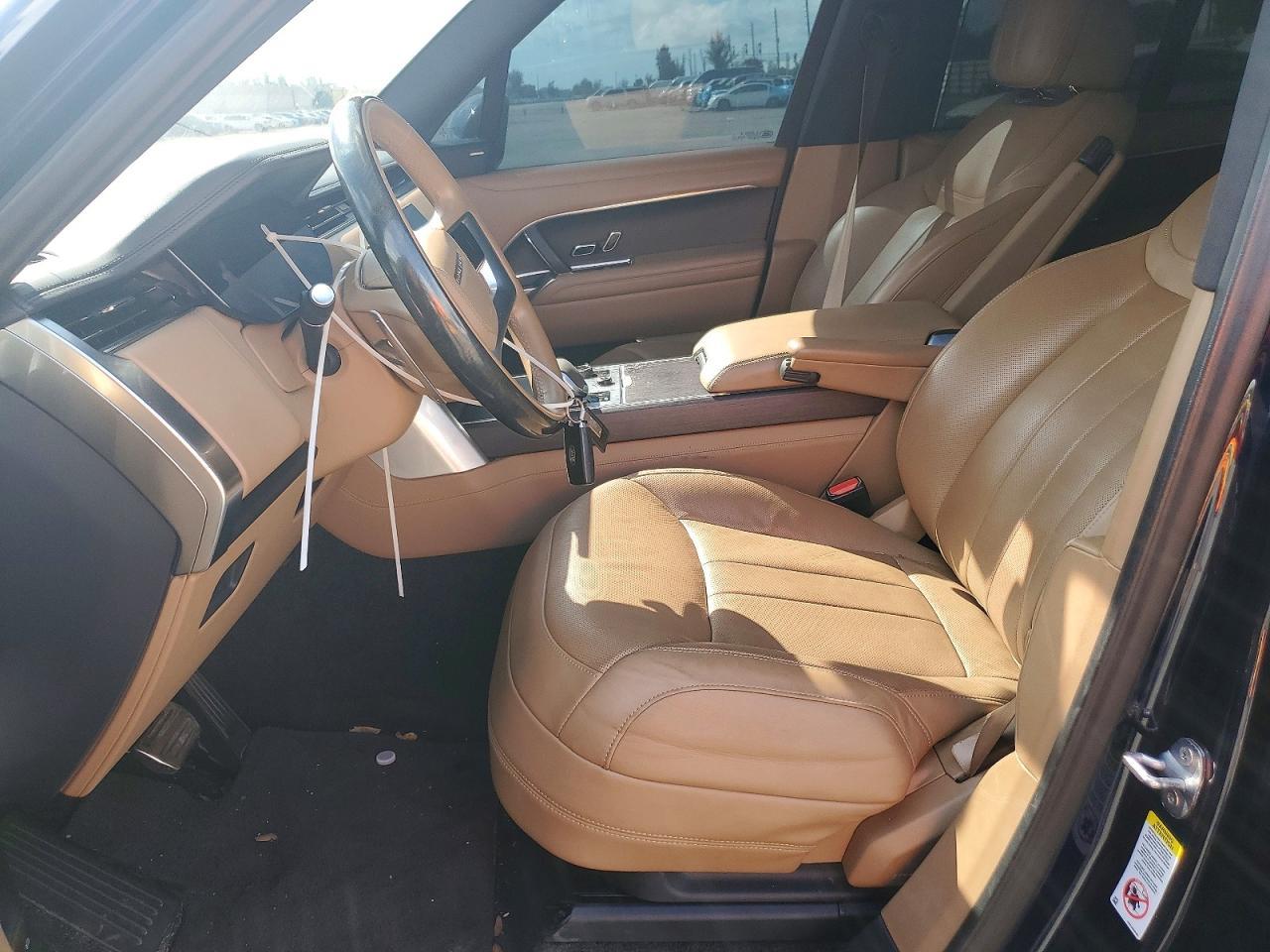 2023 Land Rover Range Rover Se - Image 7
