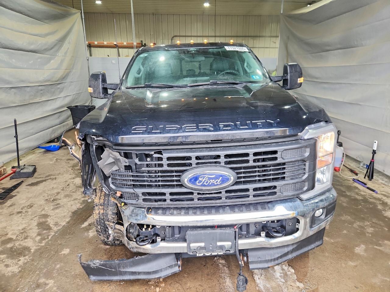 2024 Ford F350 Super Duty - Image 5