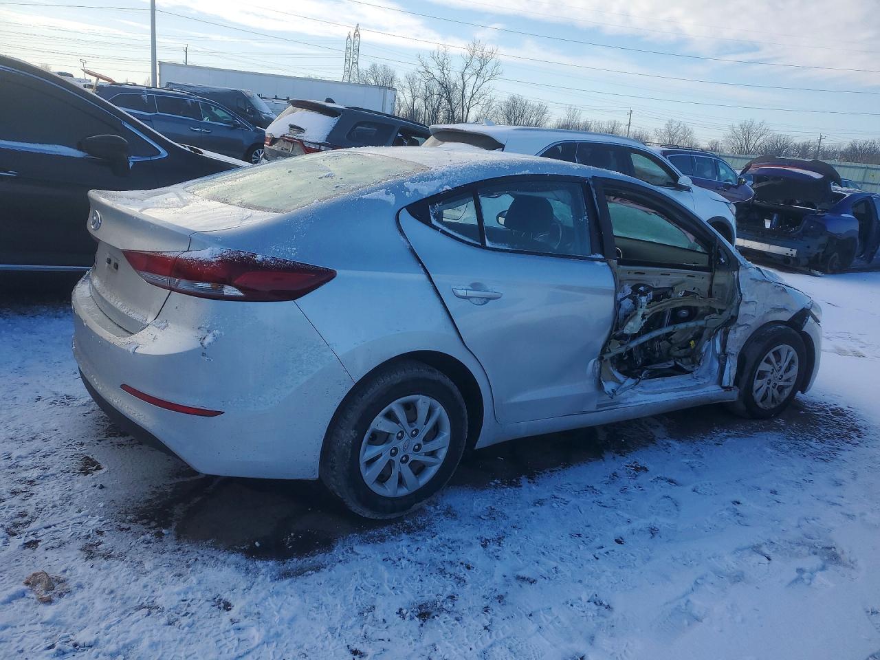 2018 Hyundai Elantra Se - Image 3