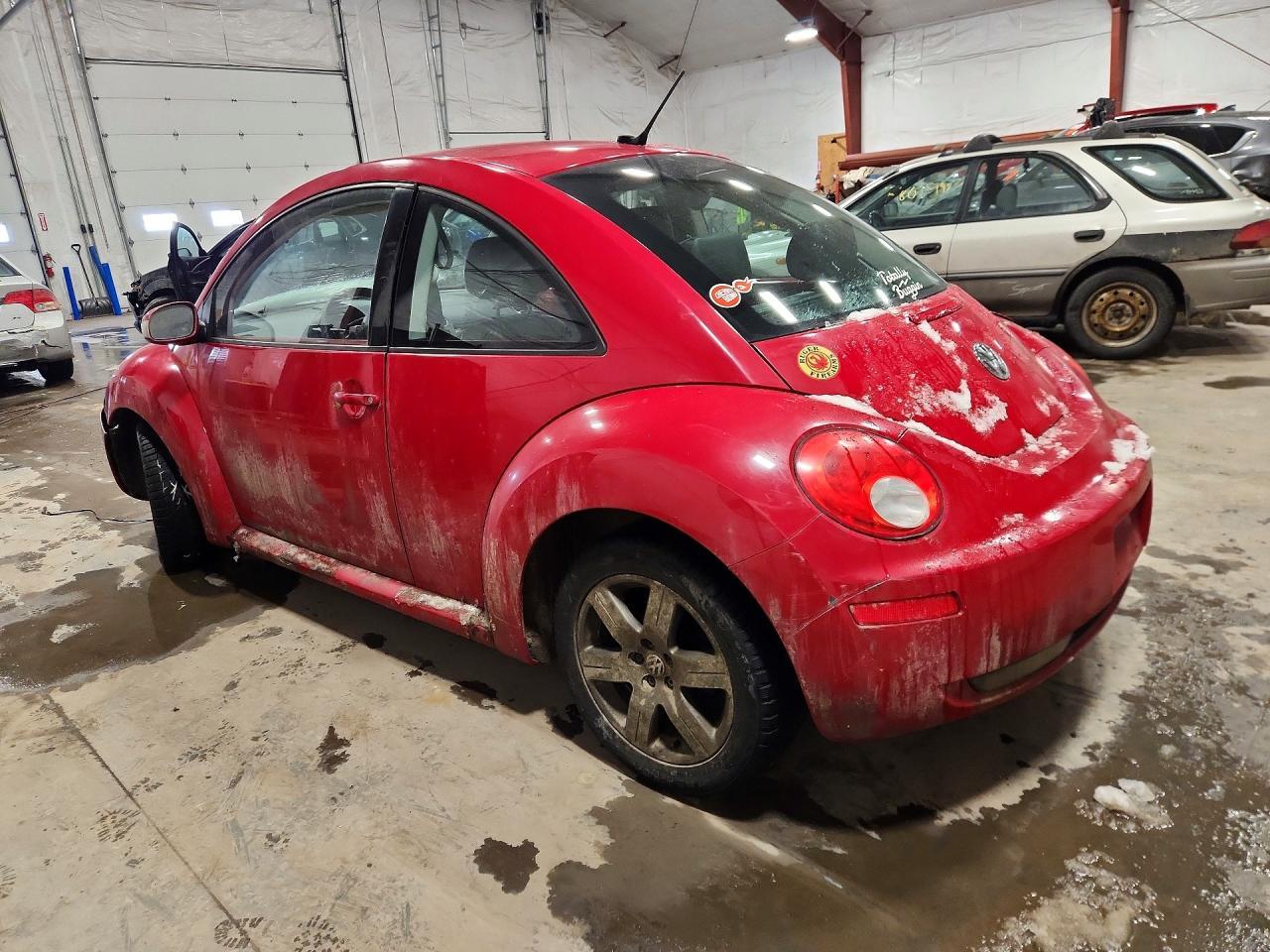 2006 Volkswagen New Beetle 2.5L Option Package 1 - Фото 2
