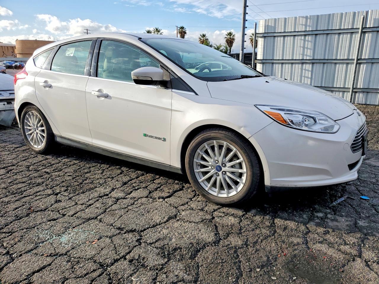 2017 Ford Focus Bev - Фото 4