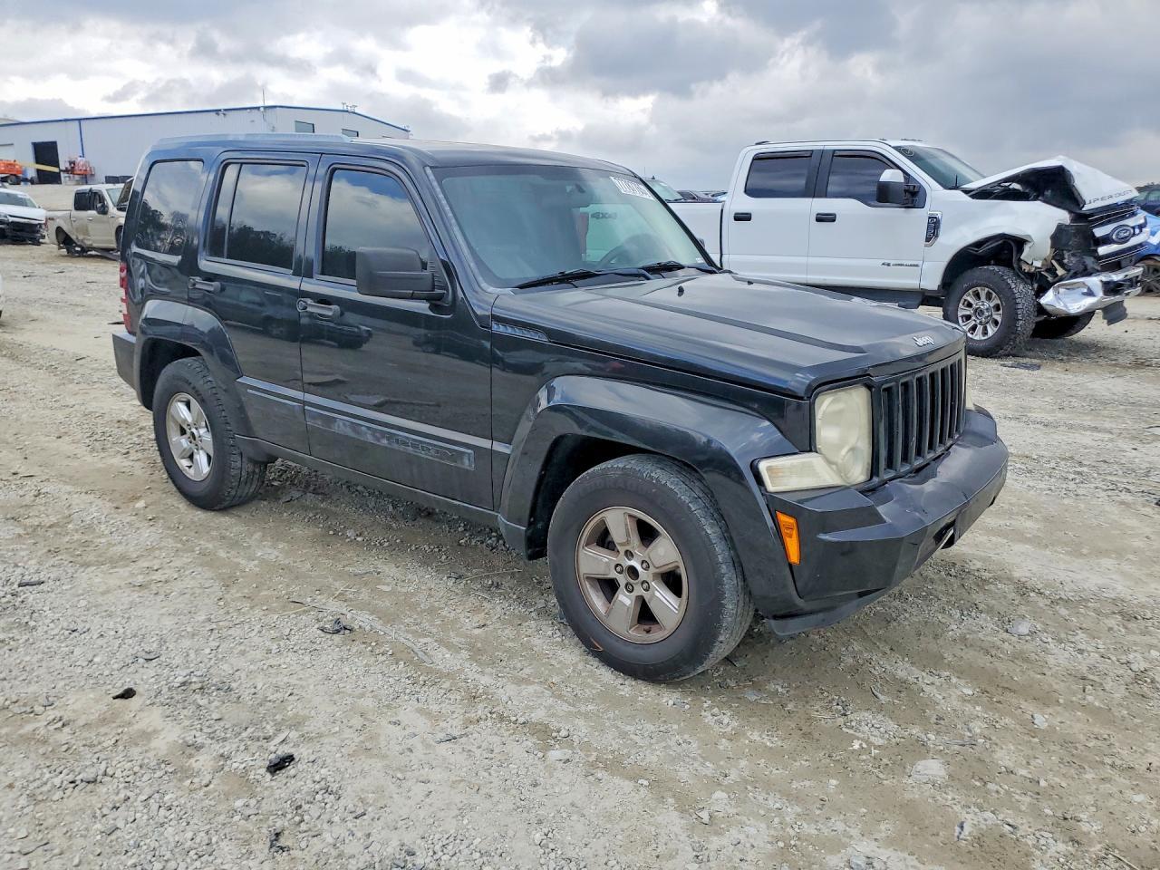 2012 Jeep Liberty Sport - Фото 4