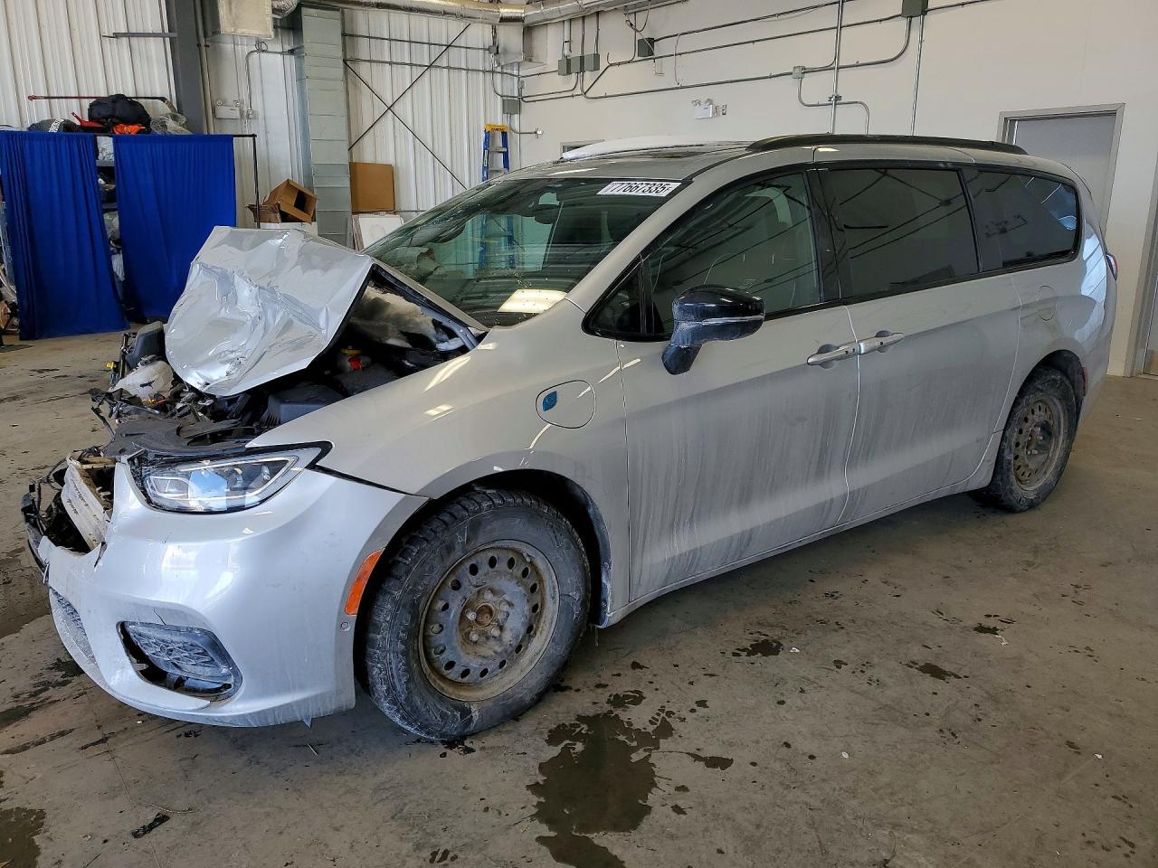 2024 Chrysler Pacifica Hybrid Select