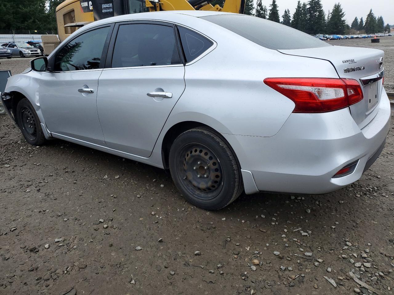 2016 Nissan Sentra S - Фото 2