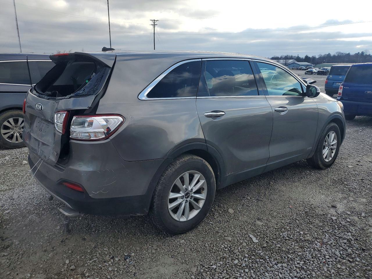 2019 Kia Sorento Lx V6 - Image 3