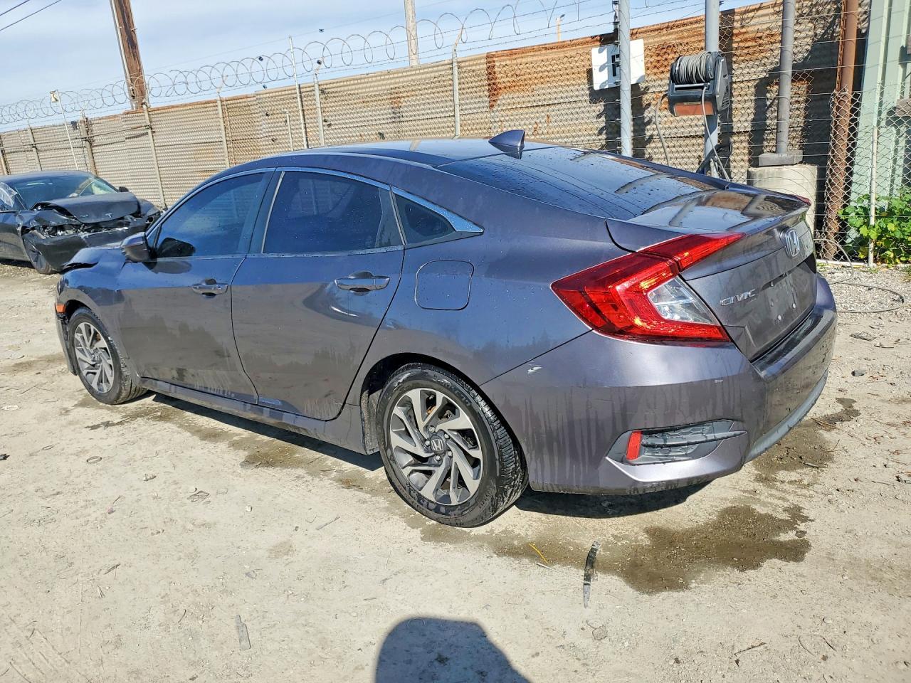 2017 Honda Civic Ex - Фото 2