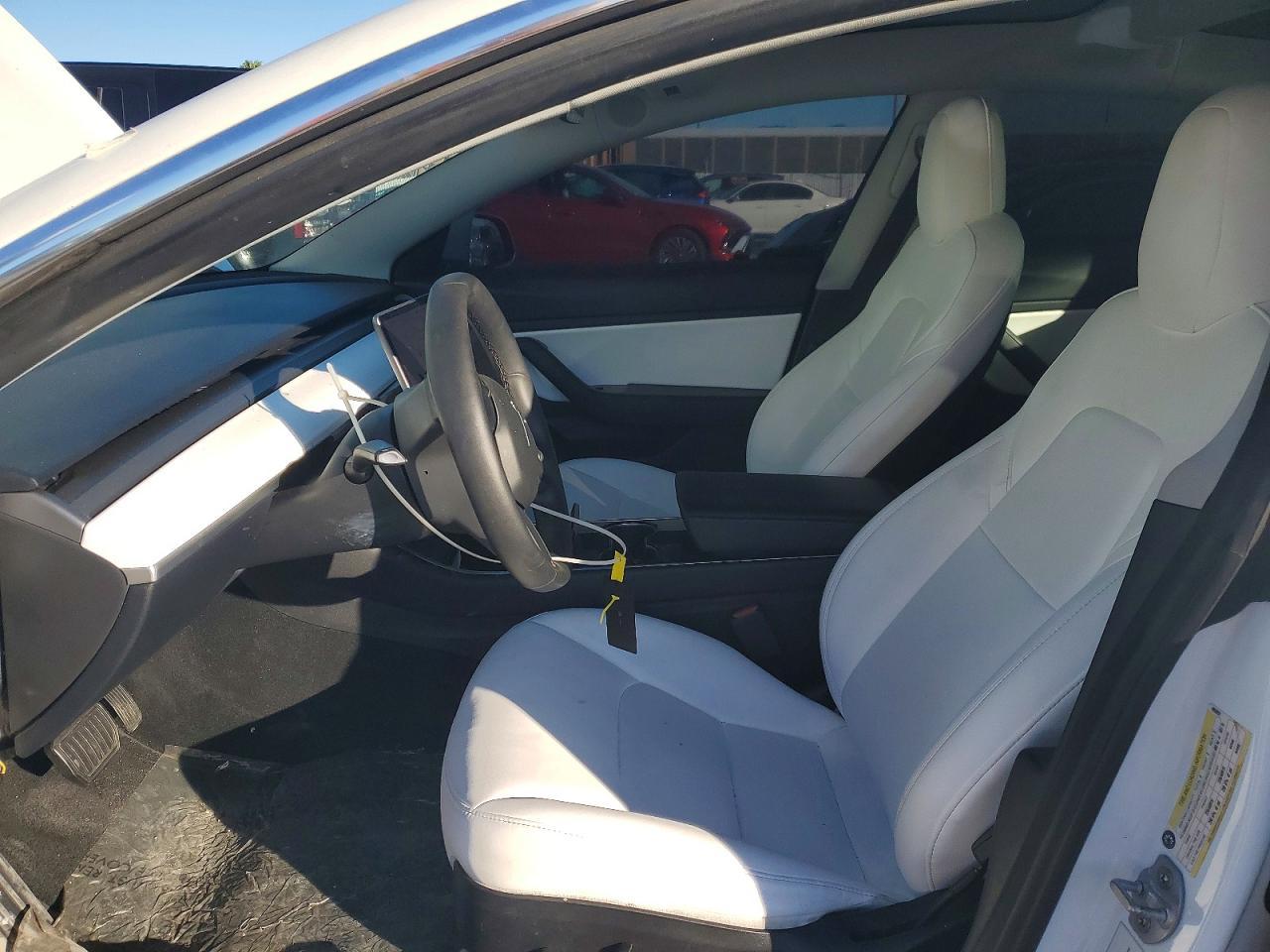 2019 Tesla Model 3 - Image 7