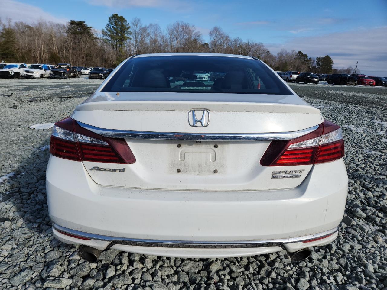 2017 Honda Accord Sport Special Edition - Image 6