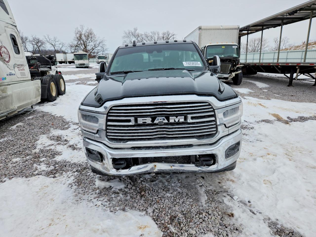 2024 Ram 3500 Laramie - Фото 5