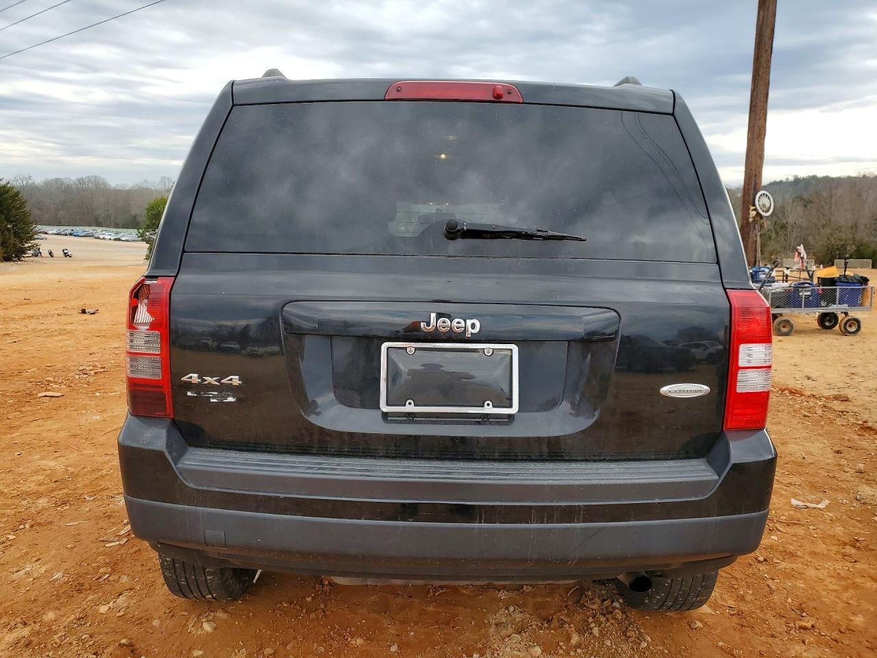 2012 Jeep Patriot Latitude - Фото 6