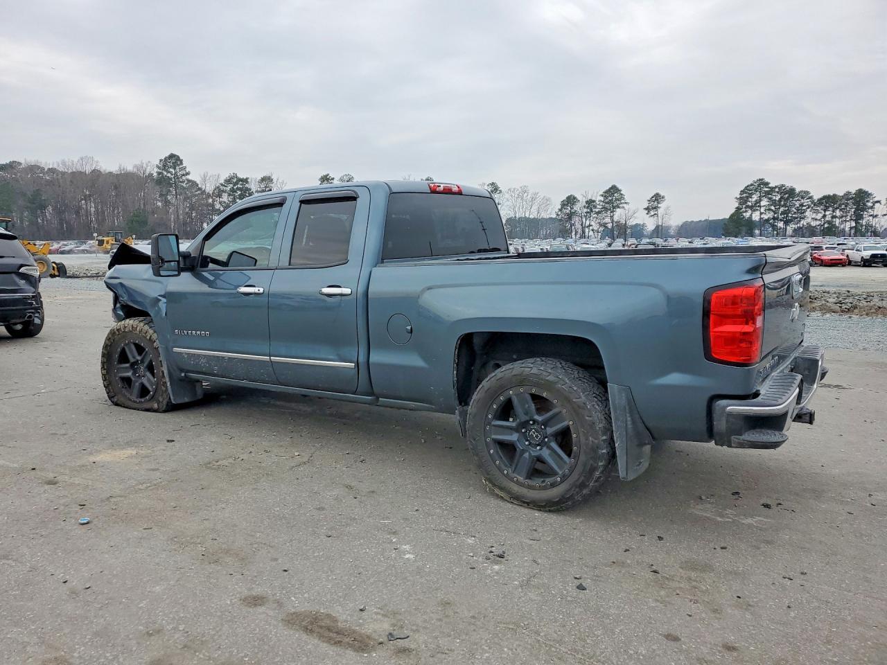 2014 Chevrolet Silverado C1500 Lt - Image 2