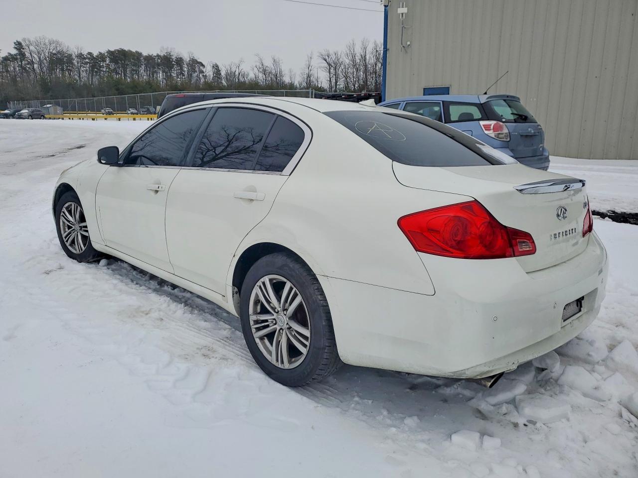 2013 Infiniti G37 - Image 2