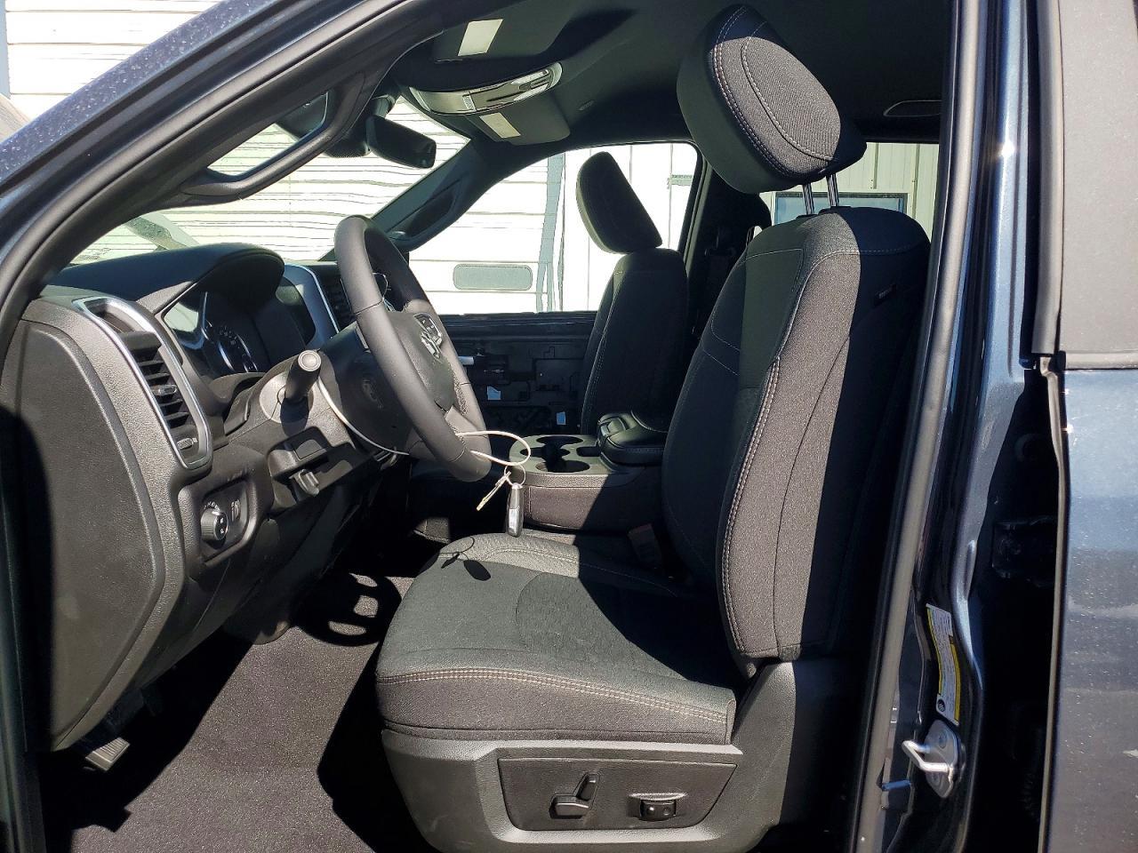 2026 Ram 2500 Big Horn - Фото 7