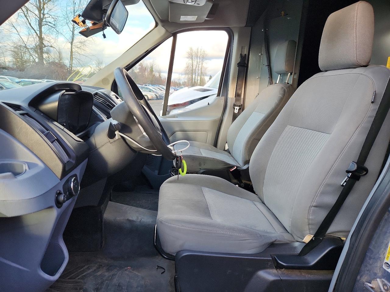 2019 Ford Transit 250 Delivery Van - Фото 7