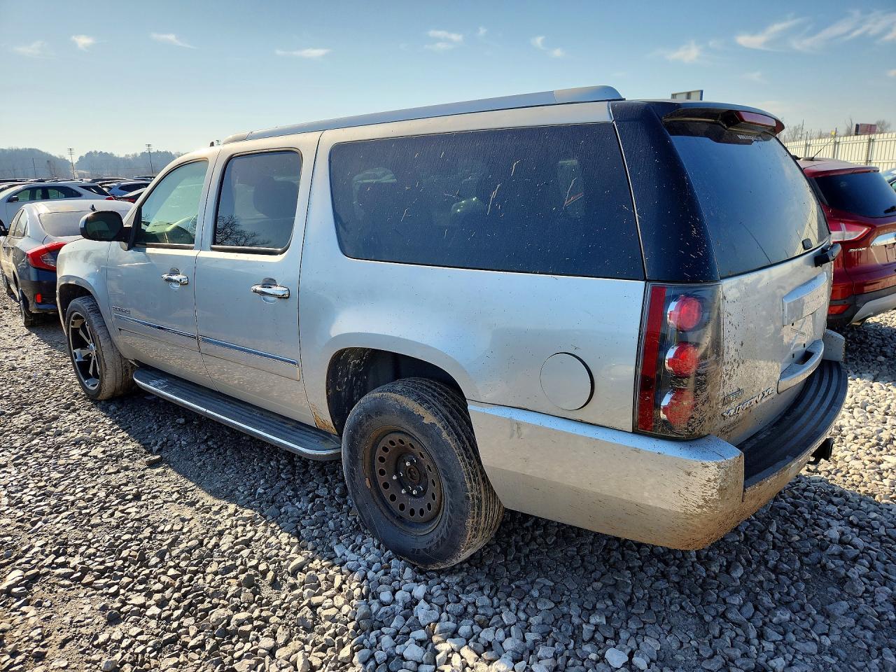 2010 GMC Yukon Xl Denali - Фото 2