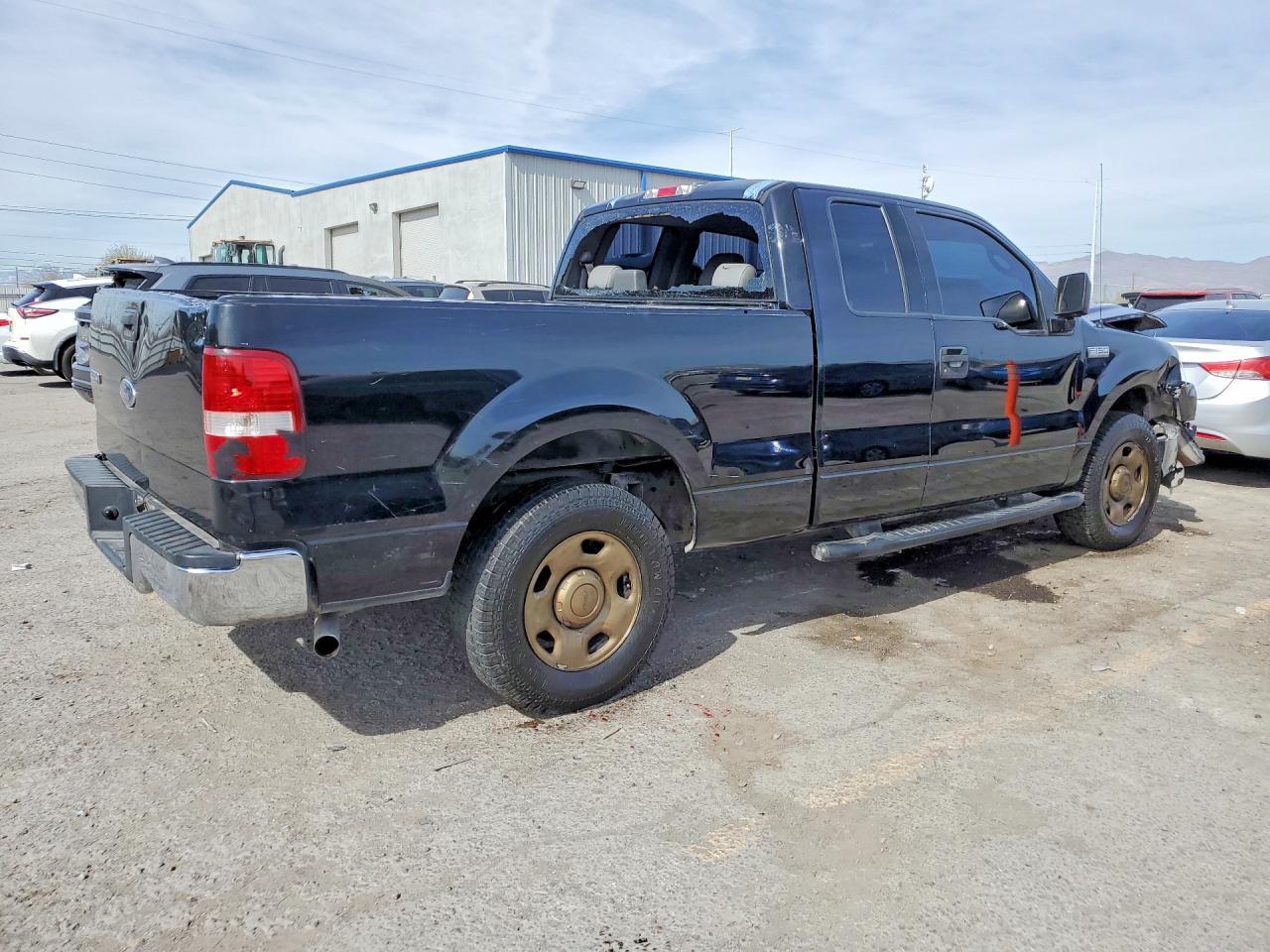 2004 Ford F150 - Фото 3