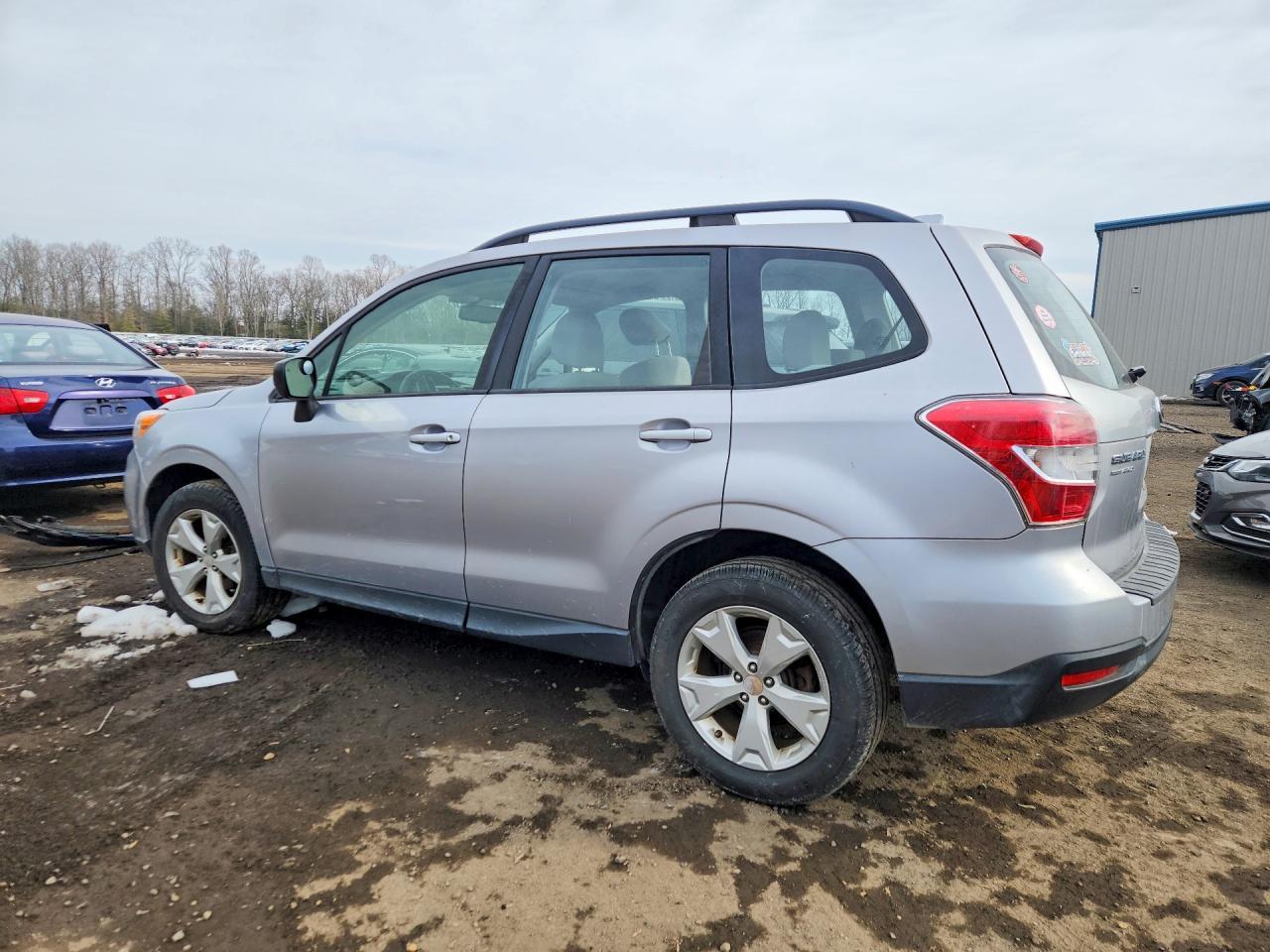 2016 Subaru Forester 2.5I - Image 2