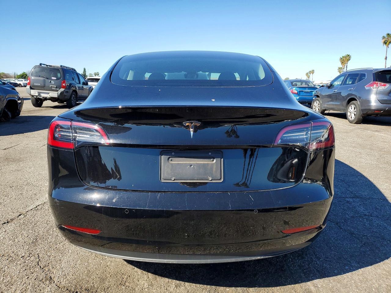 2021 Tesla Model 3 - Фото 6