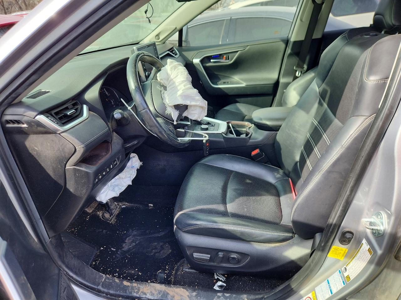 2019 Toyota Rav4 Limited - Image 7