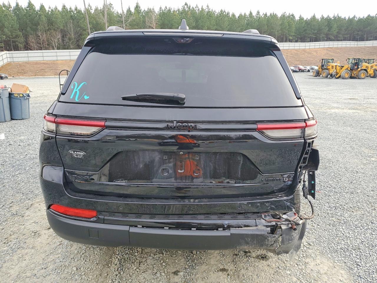 2023 Jeep Grand Cherokee Limited - Image 6