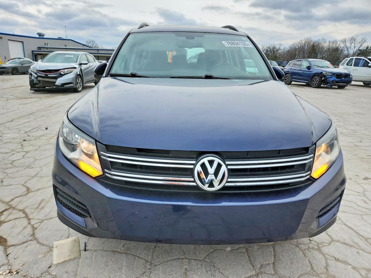 2016 Volkswagen Tiguan S - Image 5