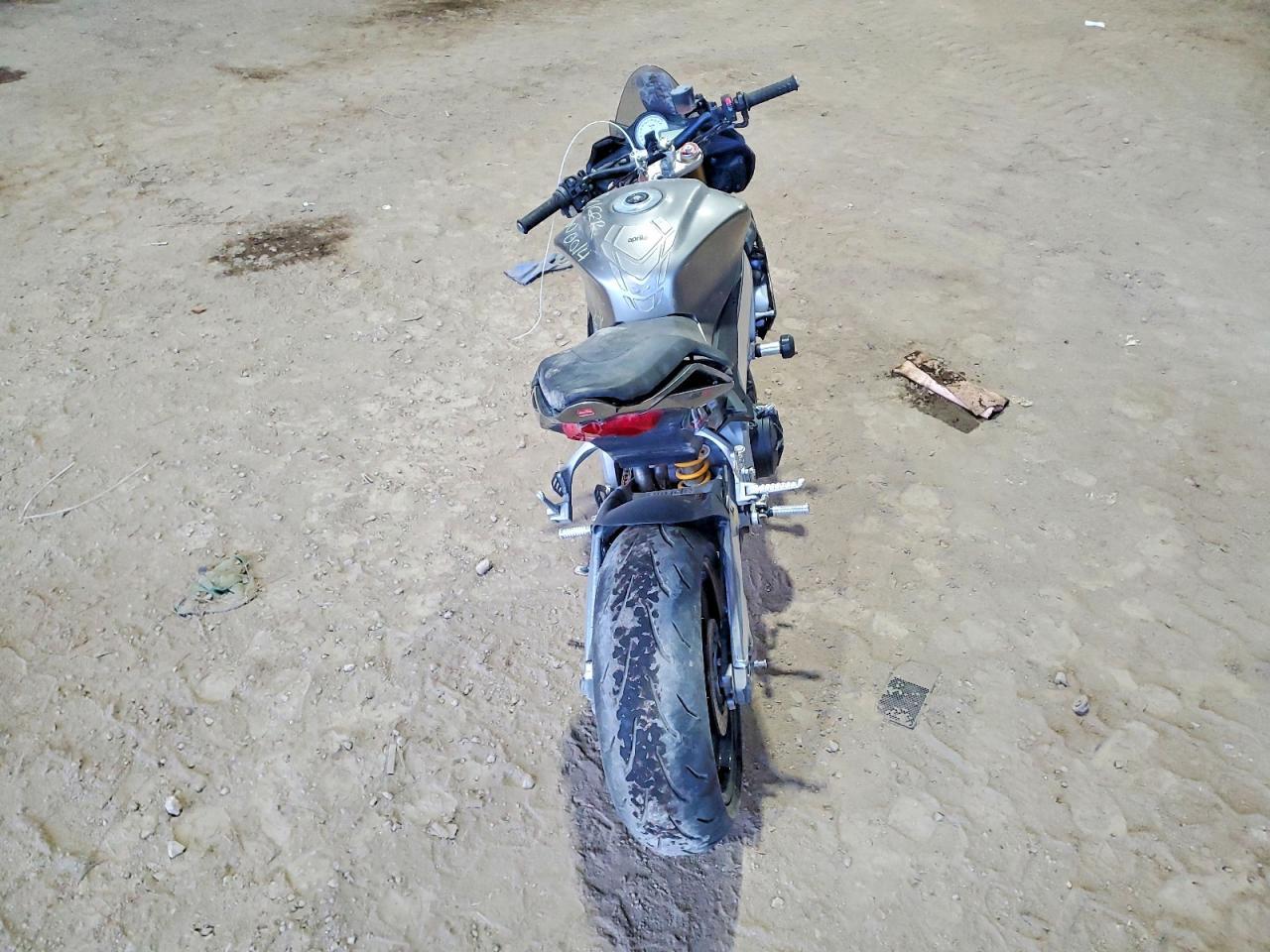 2016 Aprilia Tuono V4 1100 Rr - Image 6