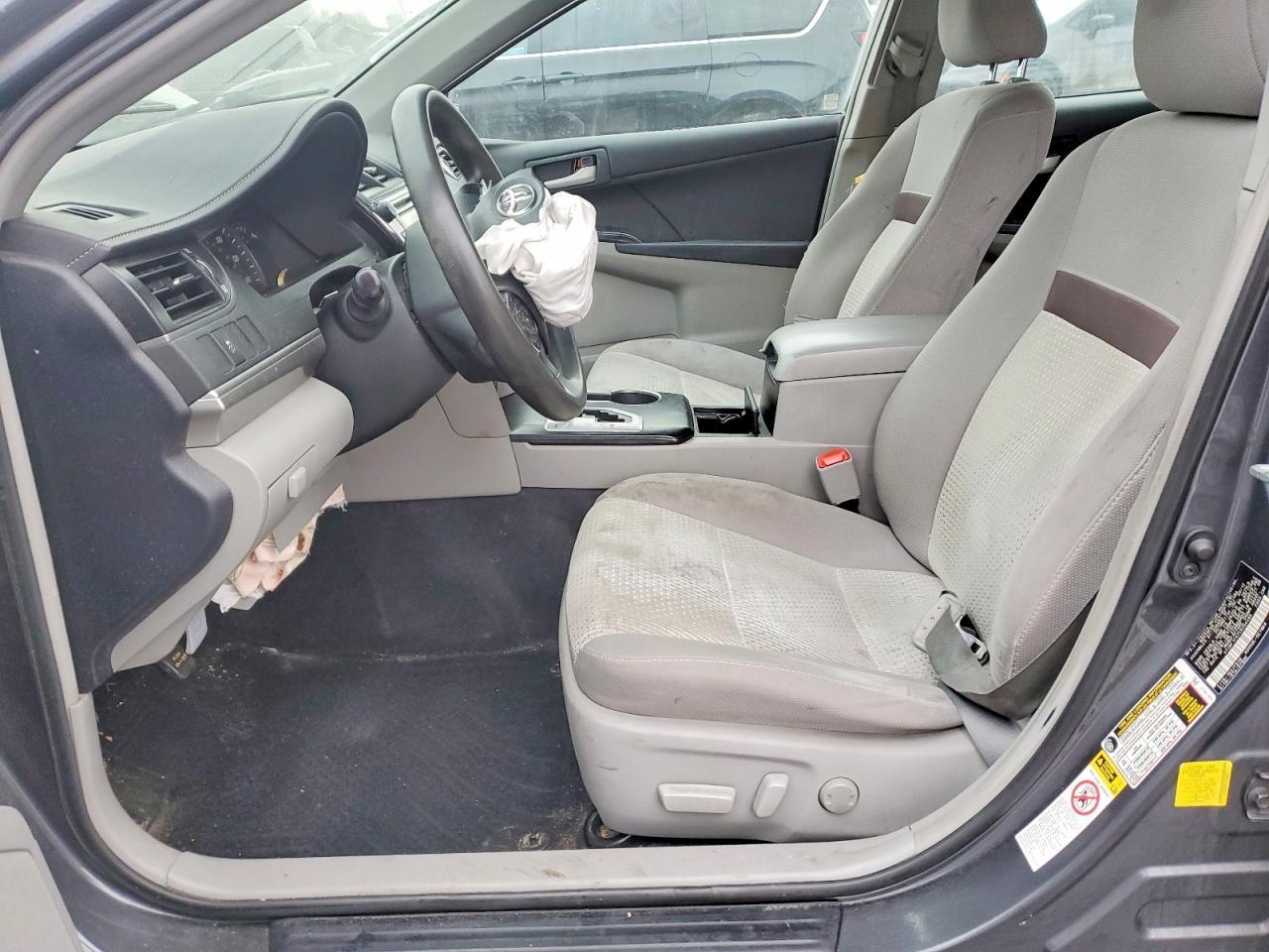 2012 Toyota Camry Base - Фото 7