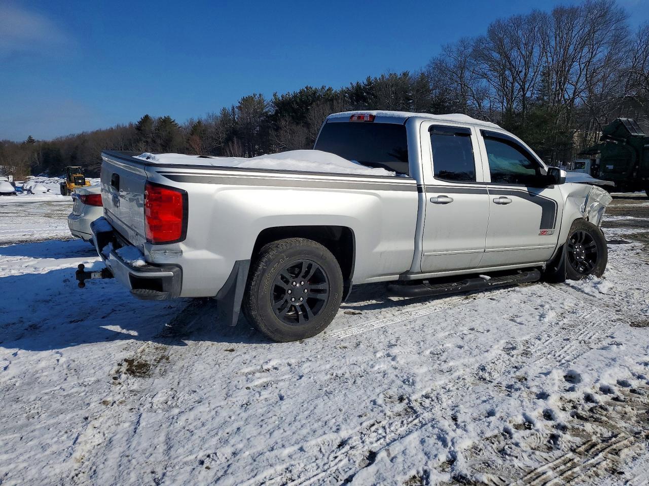 2017 Chevrolet Silverado K1500 Lt - Фото 3