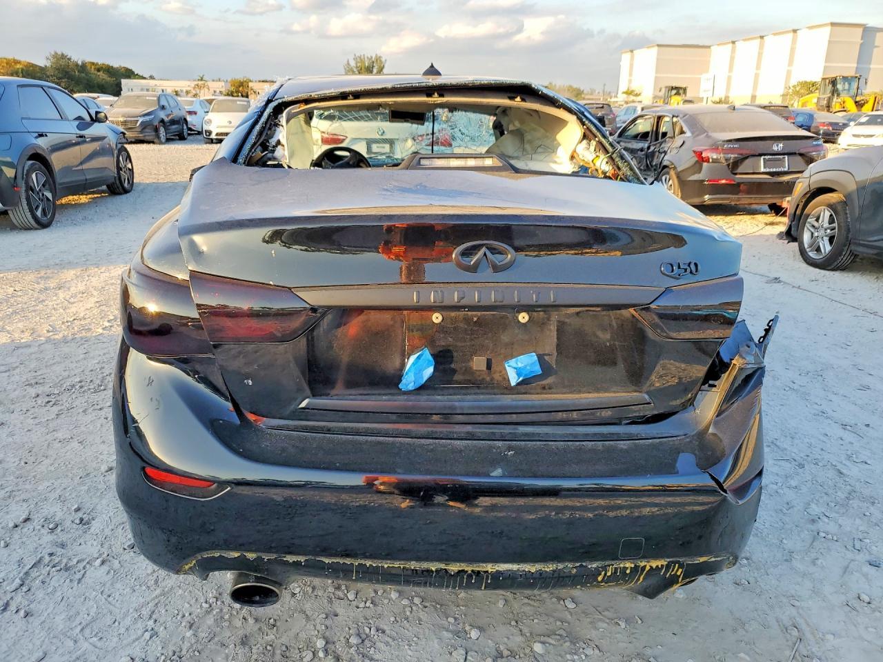 2016 Infiniti Q50 Base - Фото 6