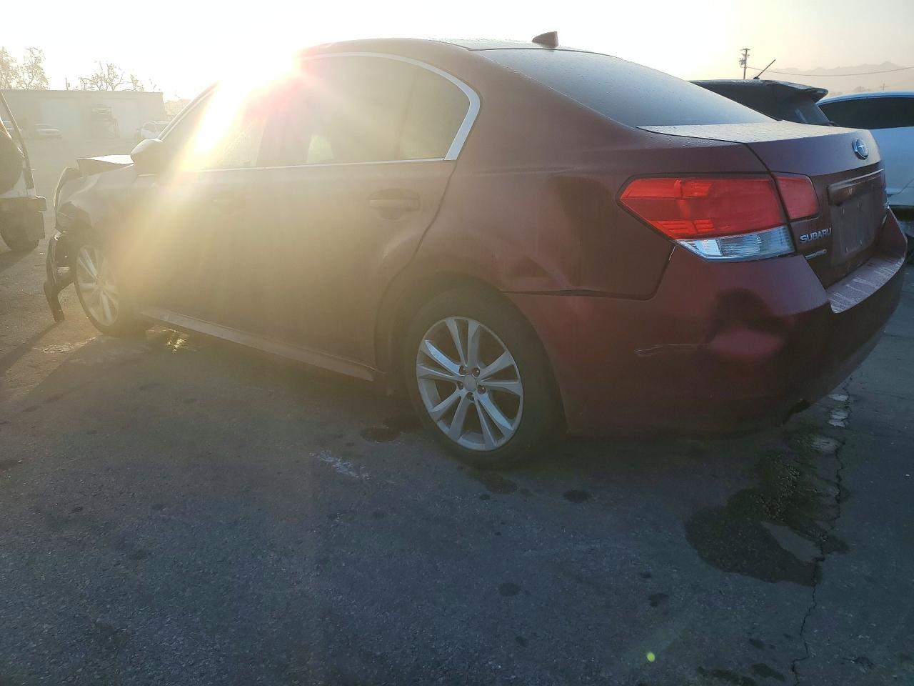 2014 Subaru Legacy 2.5I Premium - Image 2
