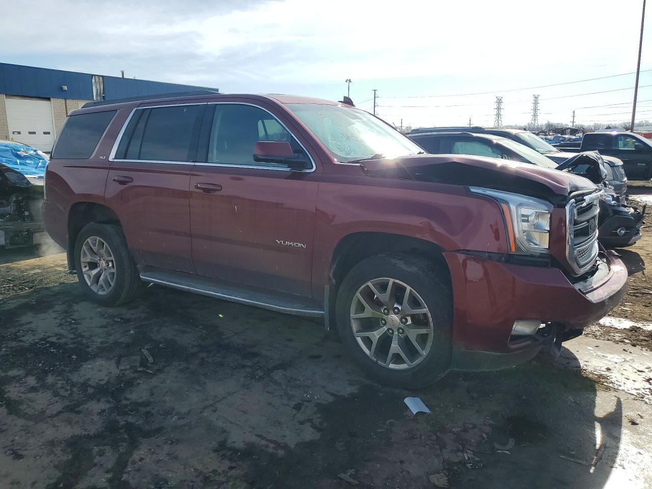 2017 GMC Yukon Slt - Фото 4
