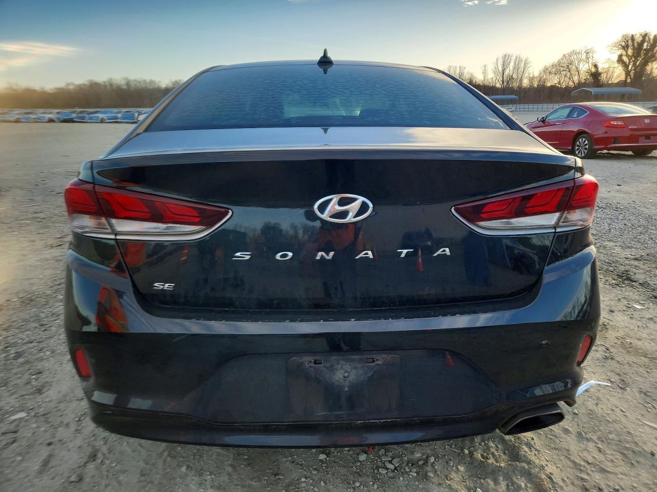 2019 Hyundai Sonata - Image 6