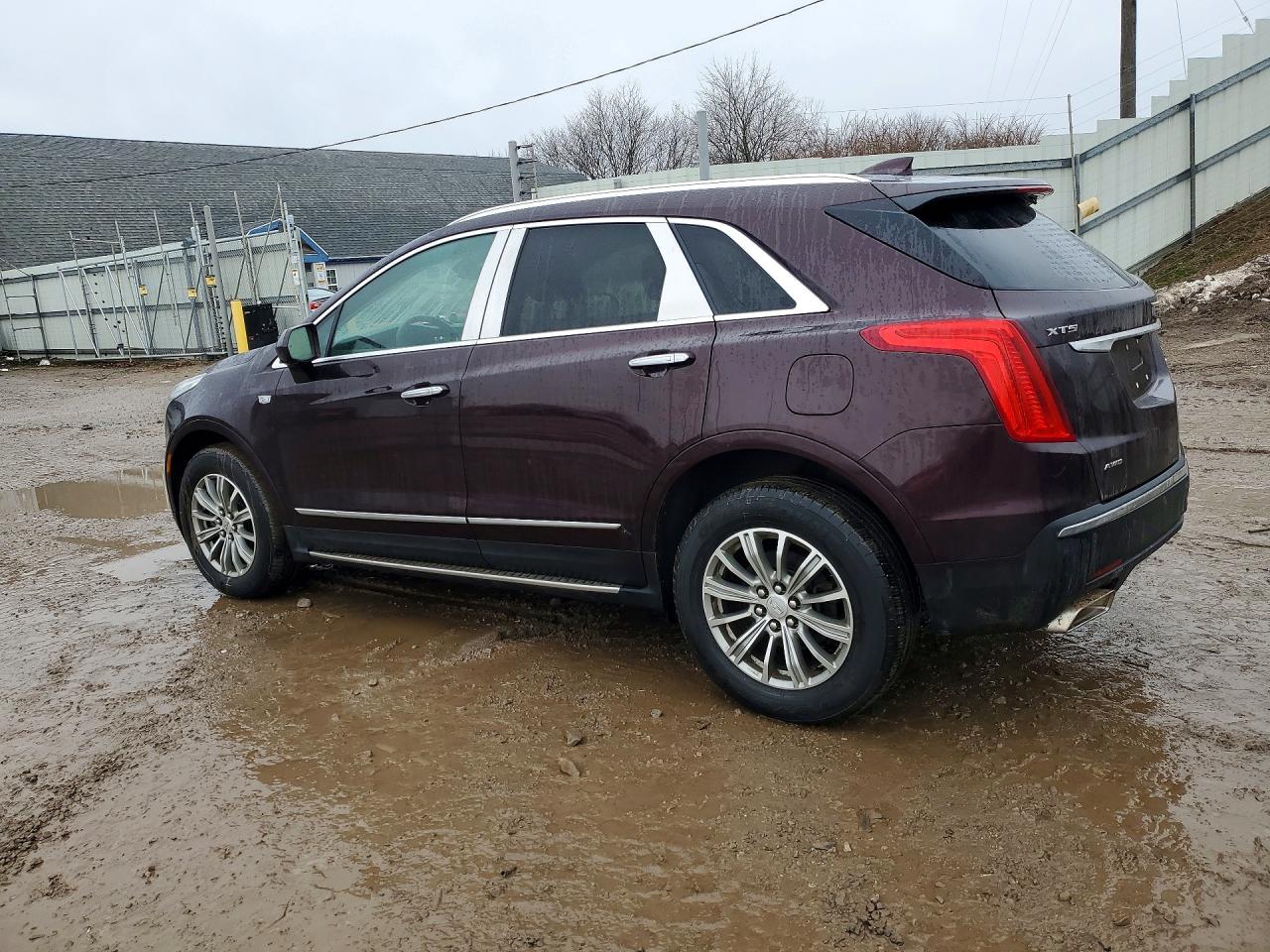 2017 Cadillac Xt5 Luxury - Фото 2