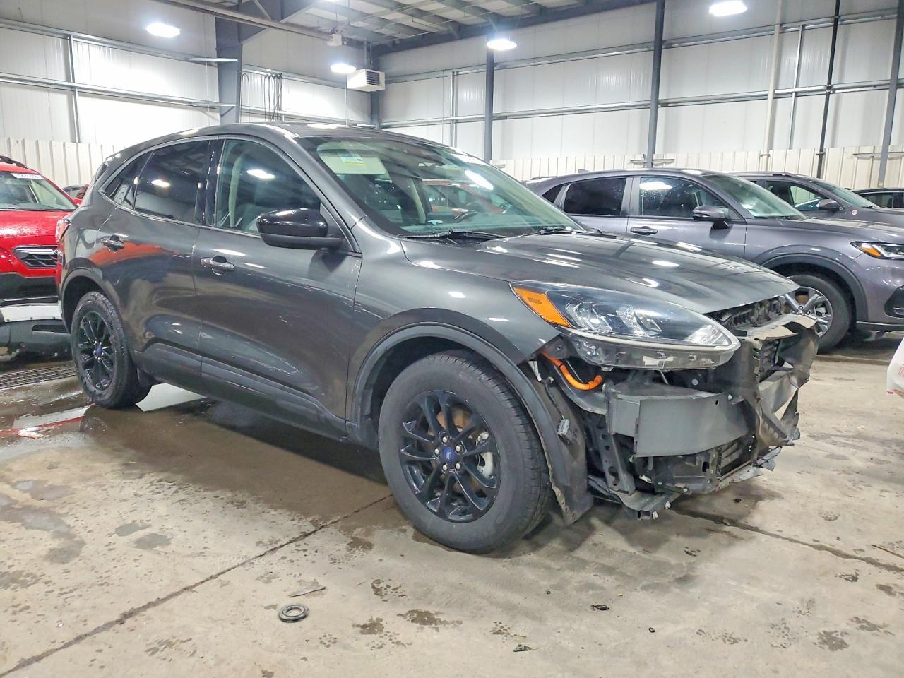 2020 Ford Escape Se Sport - Фото 4