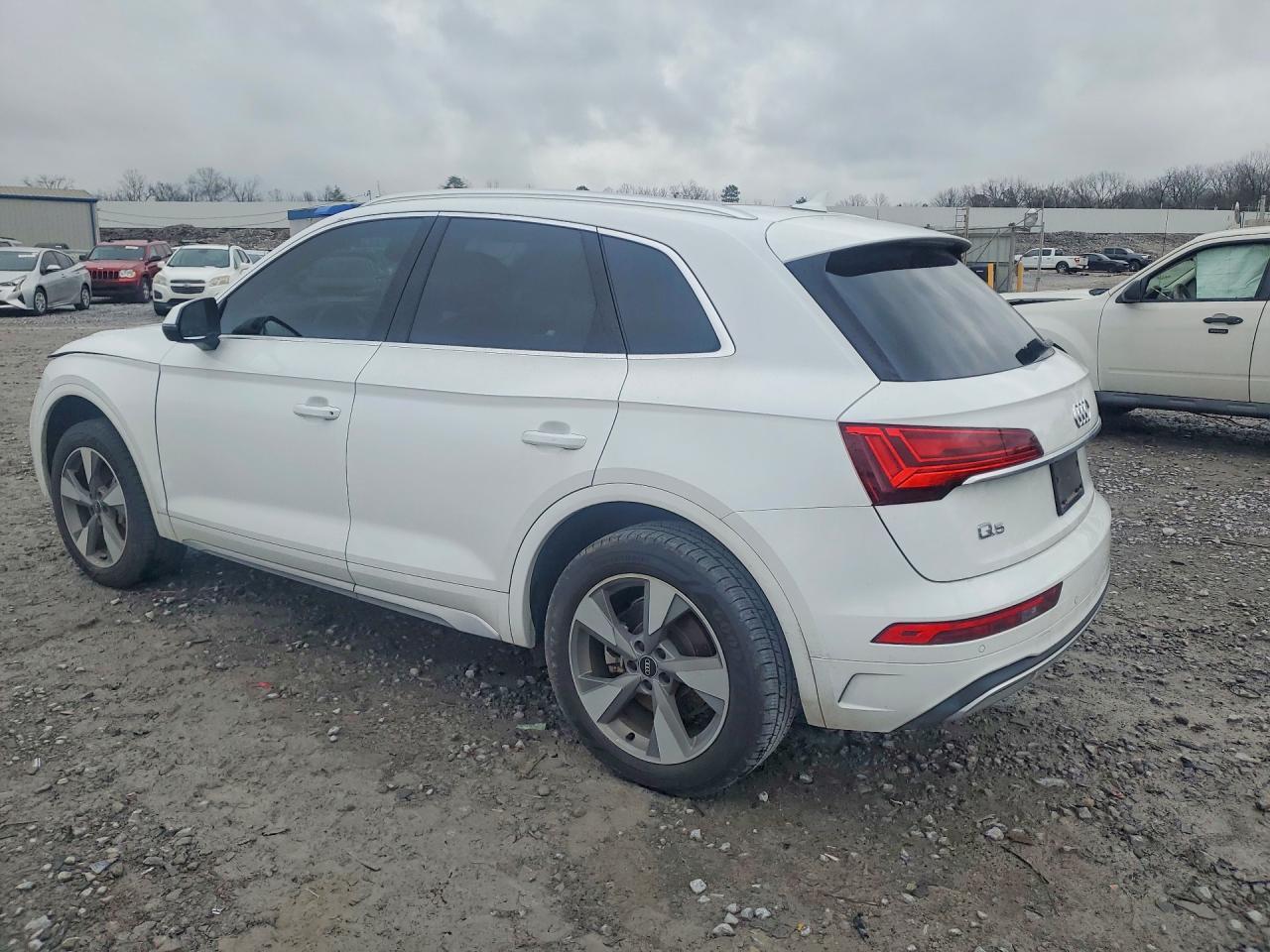 2023 Audi Q5 Premium Plus 40 - Фото 2