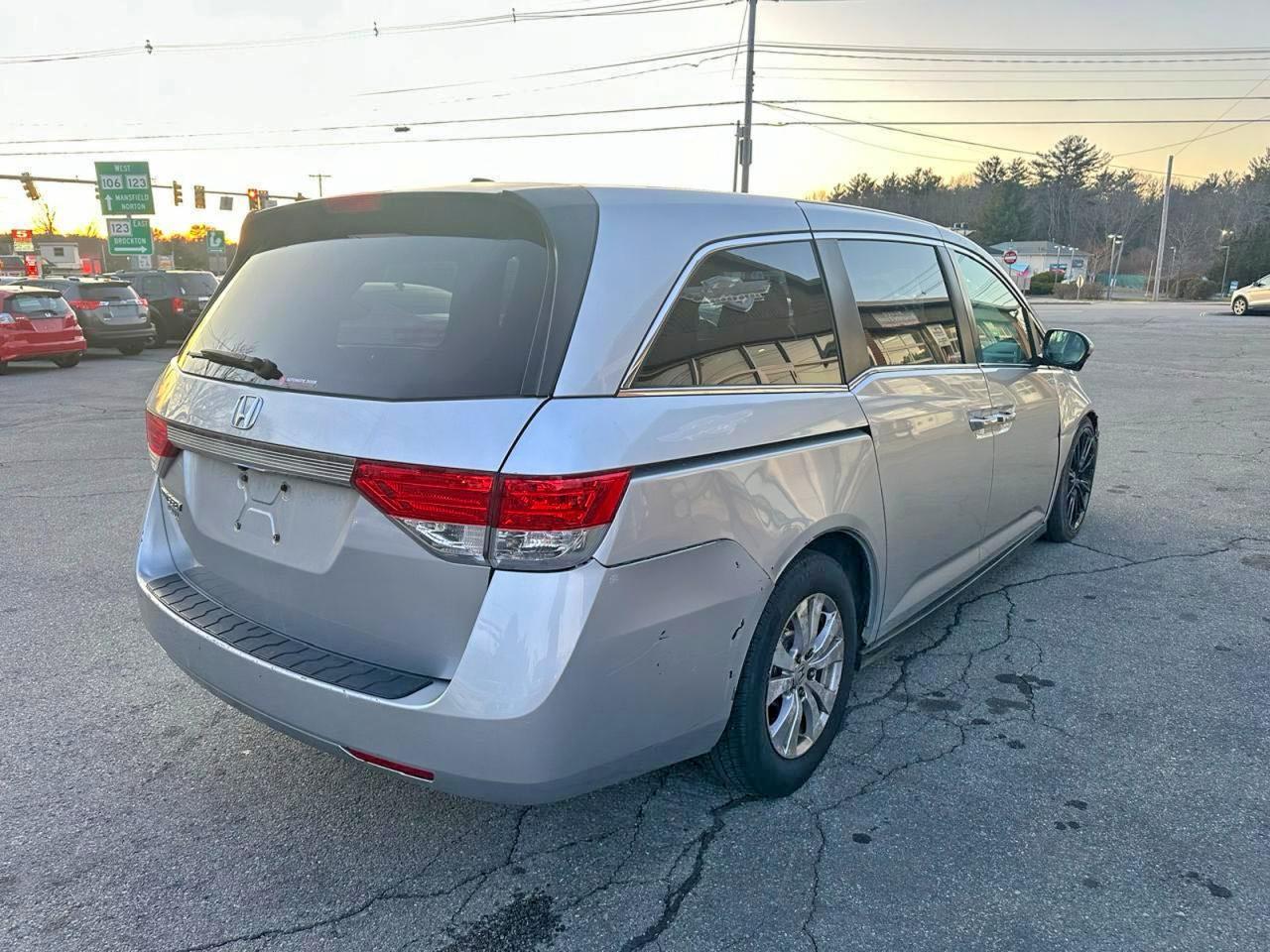2015 Honda Odyssey Exl - Фото 4