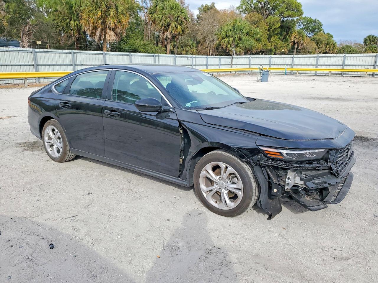 2025 Honda Accord Lx - Фото 4