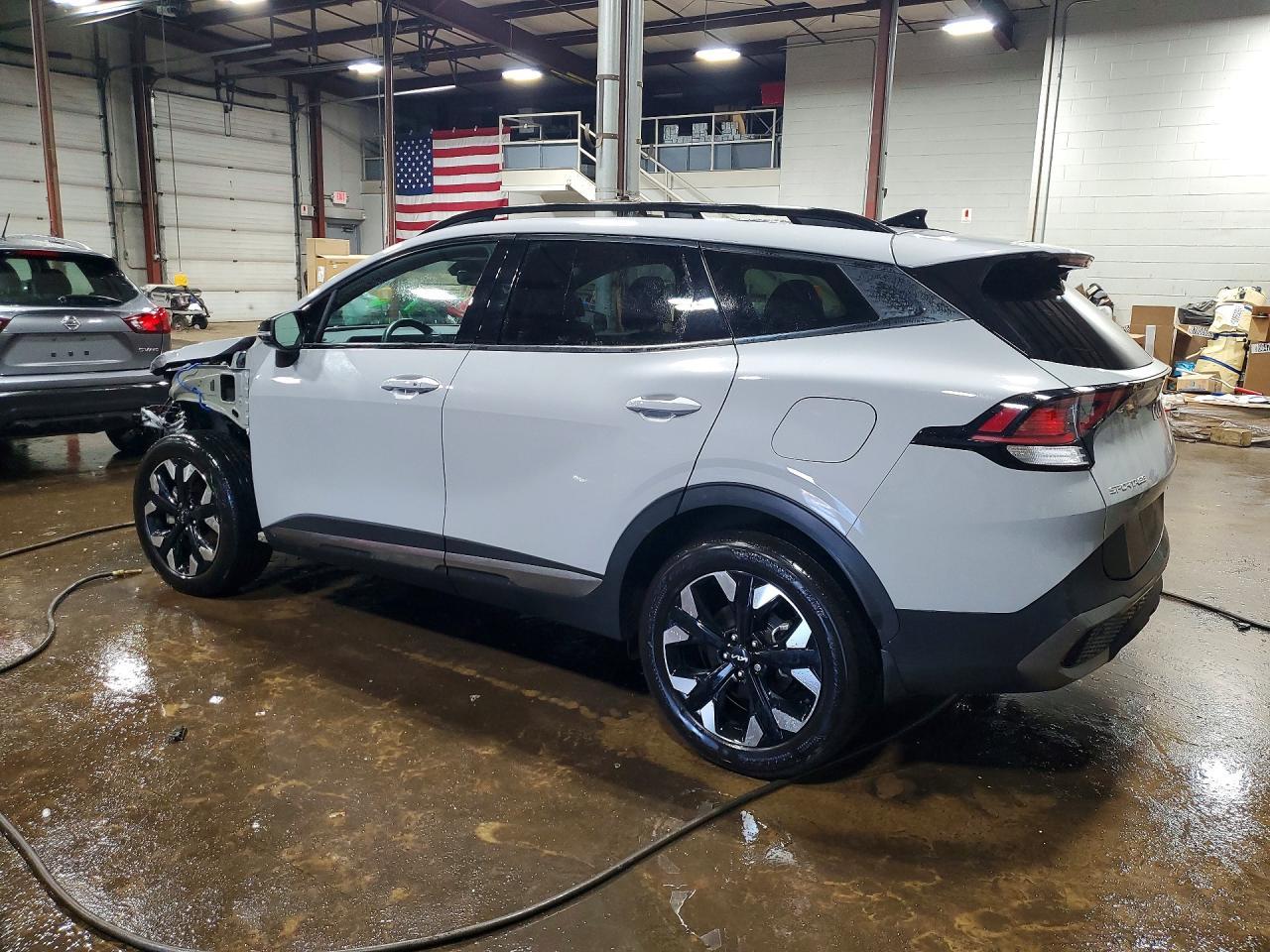2023 Kia Sportage X Line - Image 2
