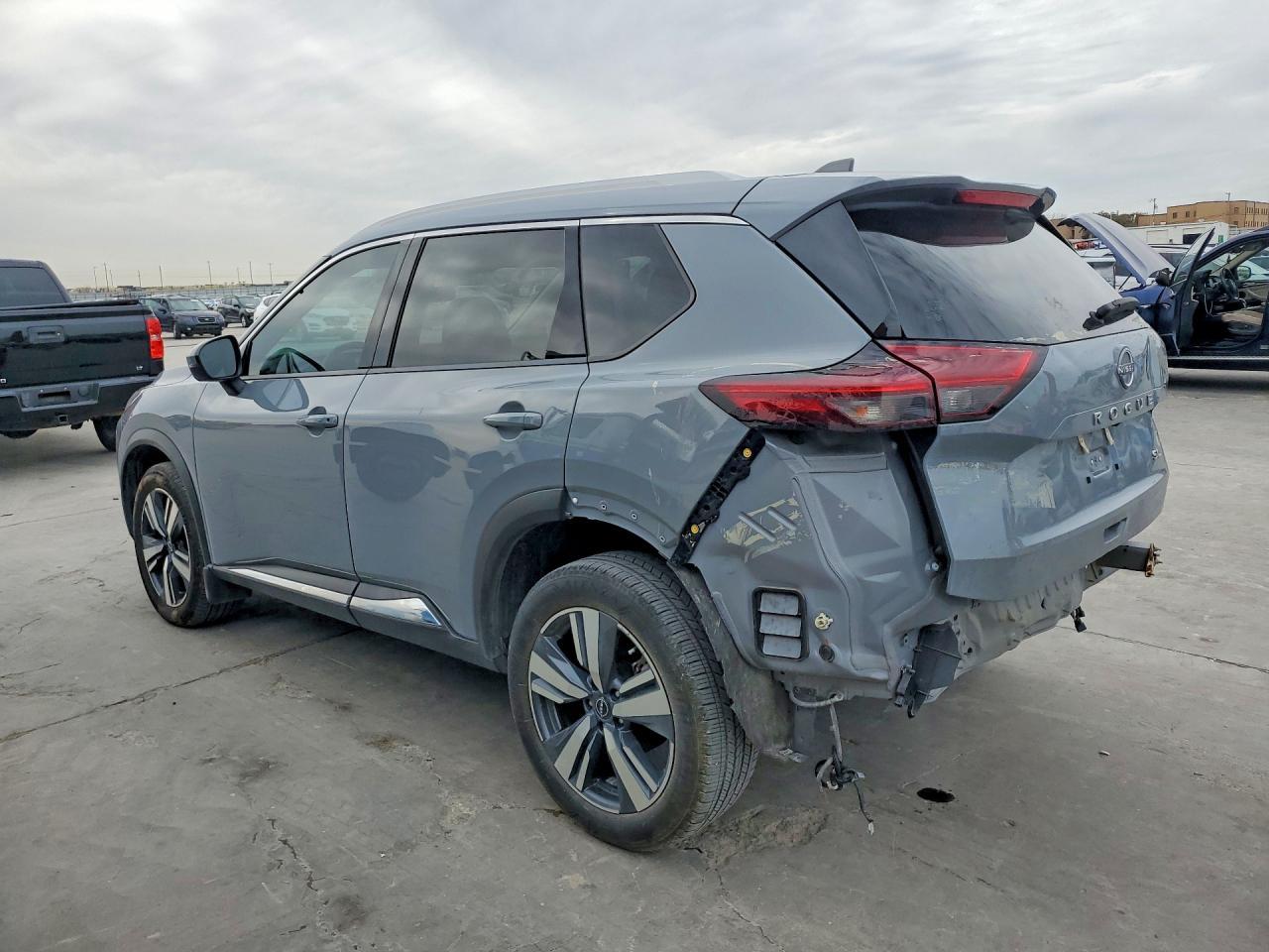 2023 Nissan Rogue Sl - Фото 2