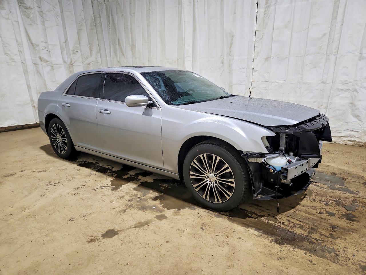 2013 Chrysler 300 S - Фото 4
