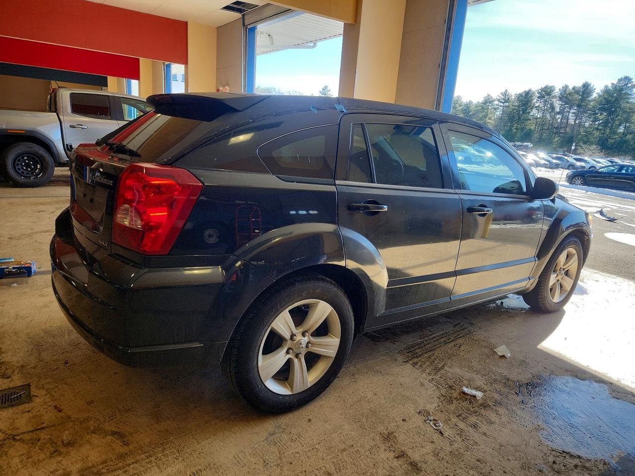 2010 Dodge Caliber Sxt - Image 3