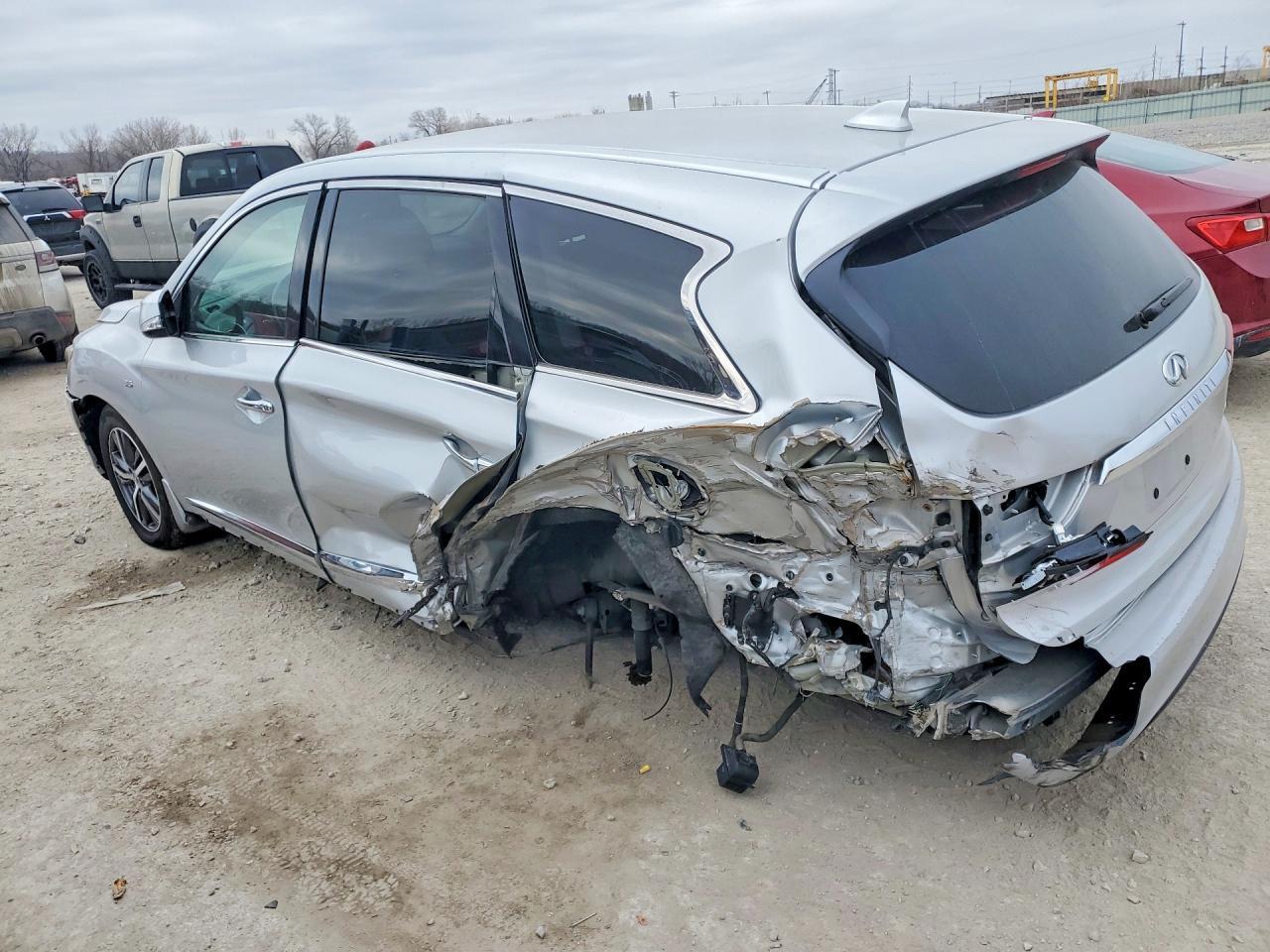 2019 Infiniti Qx60 Luxe - Фото 2