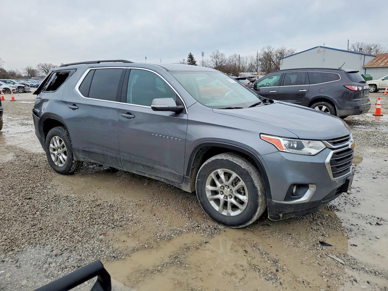 2021 Chevrolet Traverse Lt - Фото 4