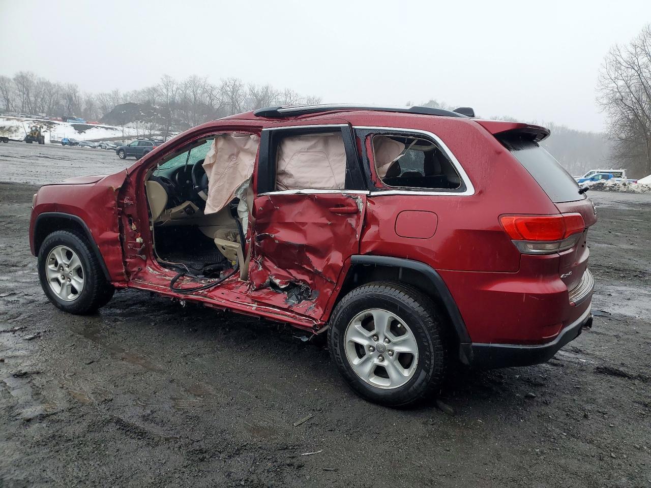 2014 Jeep Grand Cherokee Laredo - Image 2