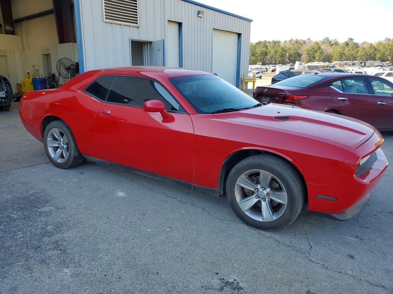 2013 Dodge Challenger Sxt - Image 4